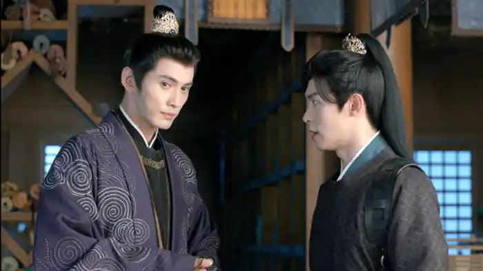 双方から利用されて