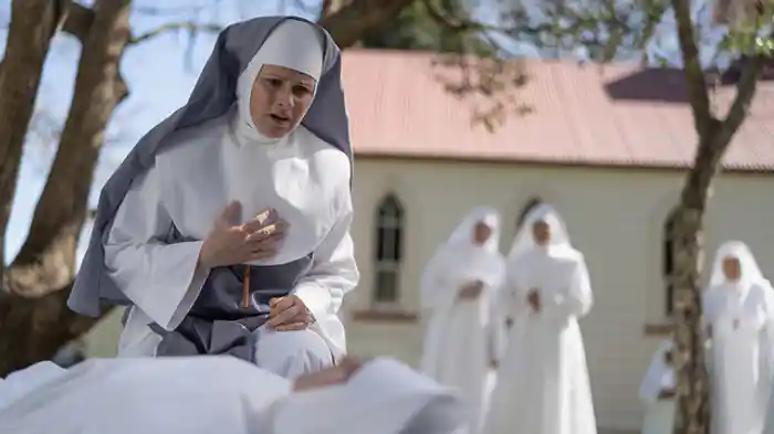 歌声と沈黙のシスターたち