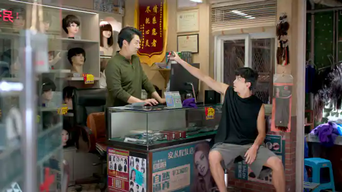 “やあ 梁友安” “はじめまして 宋三川”