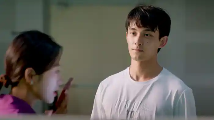 “俺たちが 親しい？”