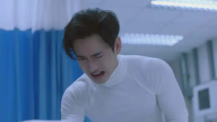 裏切り者は誰だ