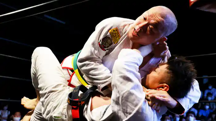 小幡太郎VS五十嵐靖弘