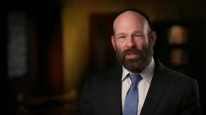 迫りくる爬虫類人