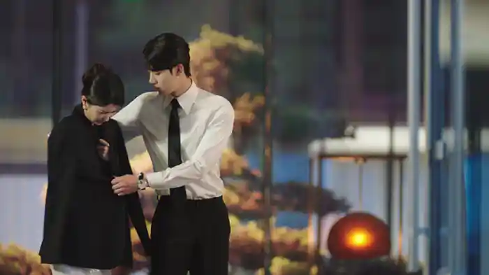 探り合う心と危険な罠