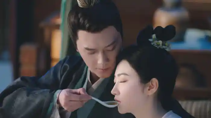 見え隠れする朝廷の闇