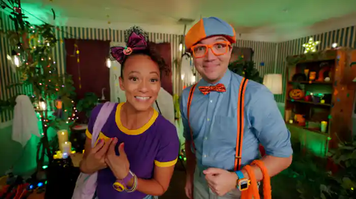 ブリッピーとミーカー、ハロウィーンのゲームをする