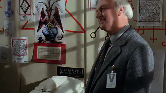 サタンが巣くう日