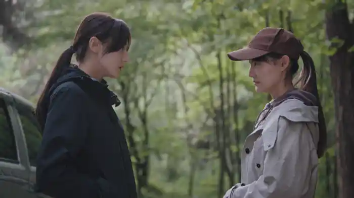 浮かび上がる黒幕