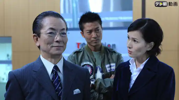 「顔のない女神」