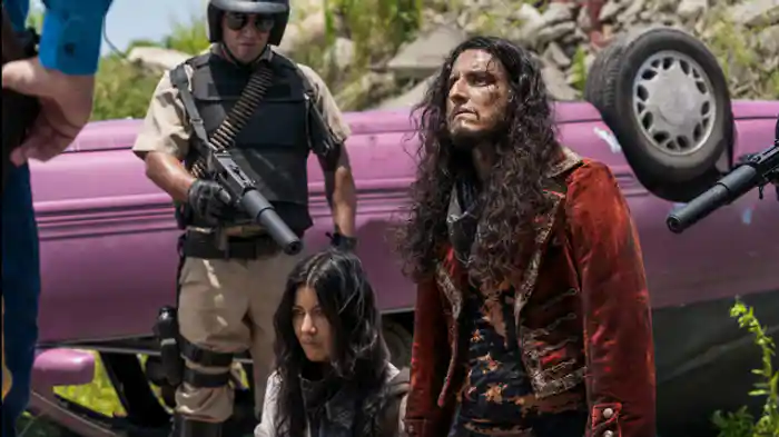 猛進!命懸けの配達へ