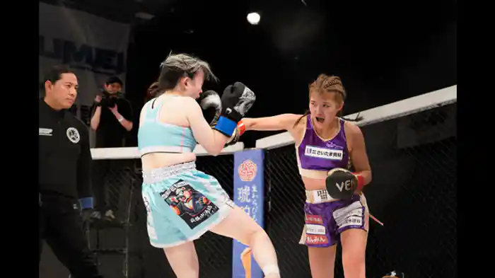 島村優花 vs. 中澤諒香