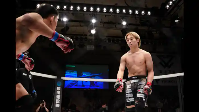 高尾凌生 vs. 河島ノブヒデ