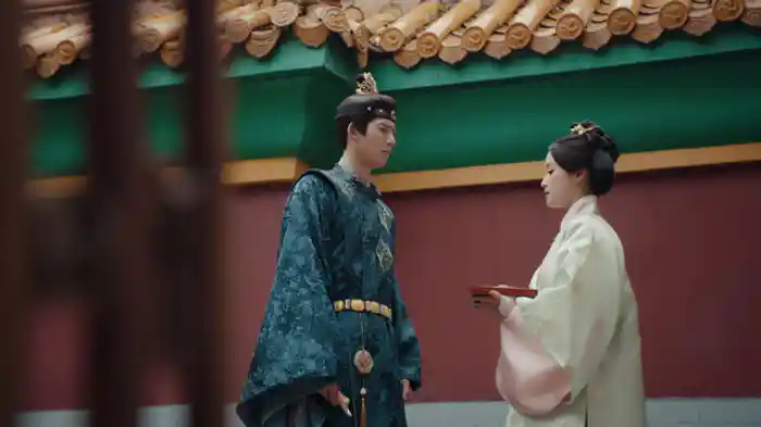 弱きを装い、牙を隠す