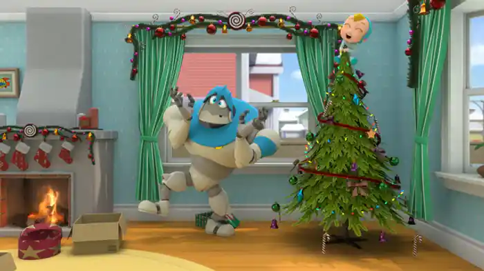 クリスマスツリーからおりて！