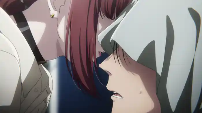 スーパーの裏でかけるふたり
