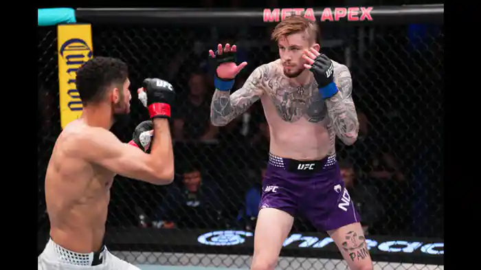 ファレス・ジアム vs. トム・ノーラン