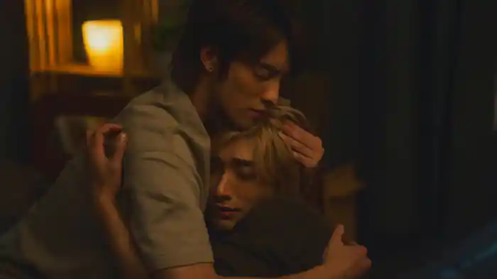 突然現れた赤い糸