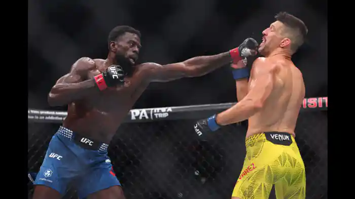 チディ・エンジョクアニ vs. ヨエル・アルヴァレス