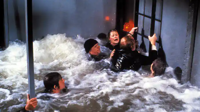 ポセイドン・アドベンチャー２