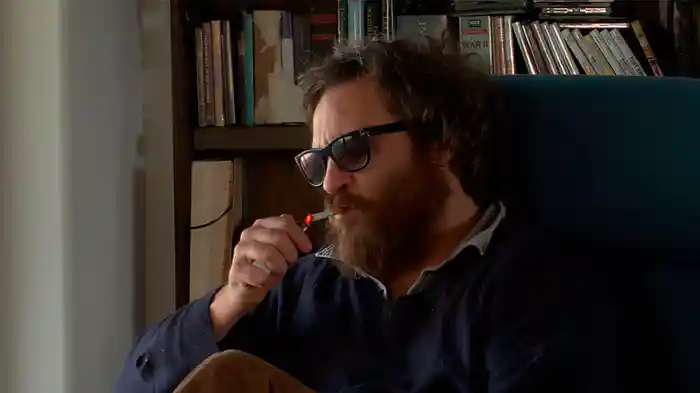 容疑者、ホアキン・フェニックス