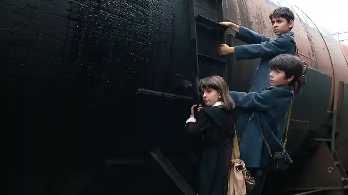 汽車はふたたび故郷へ