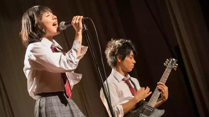 二度めの夏、二度と会えない君