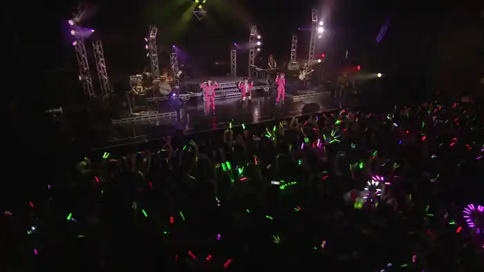 LIVE 2012“R･E･A･L”