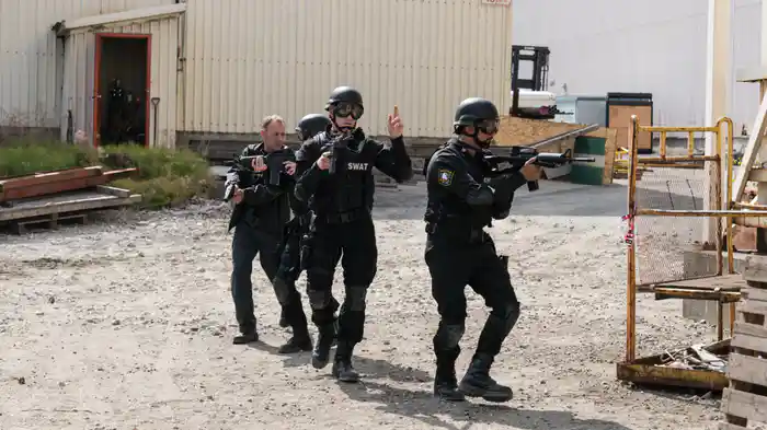 Ｓ．Ｗ．Ａ．Ｔ．　アンダーシージ