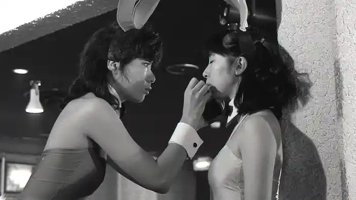 女子大生の下半身 な~んも知らん親