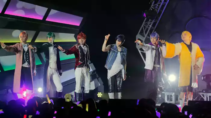 F6 1st LIVE TOUR