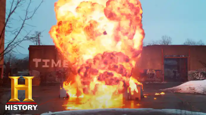 脅威の巨大爆弾 -軍事技術の新時代-