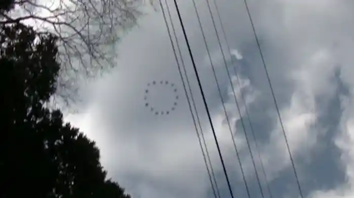 テレビでは放送されない 裏 UFO・UMA衝撃動画 20連発