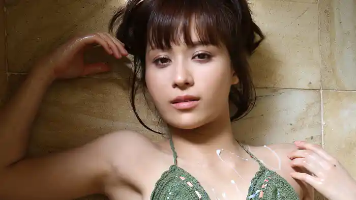 彩木里紗『月桃花』