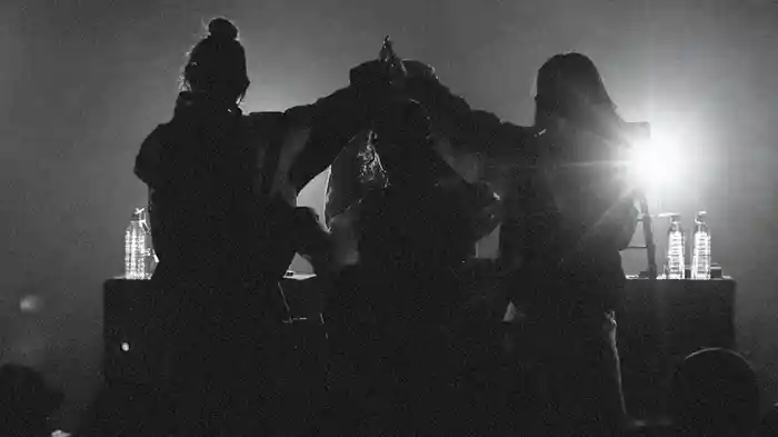 lyrical school one man live 2017 “TAKE ME OUT”