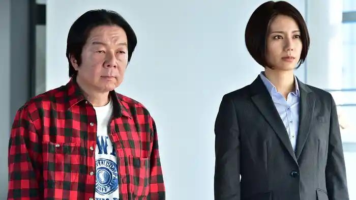 闇の伴走者～編集長の条件