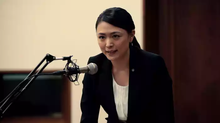 美しすぎる議員