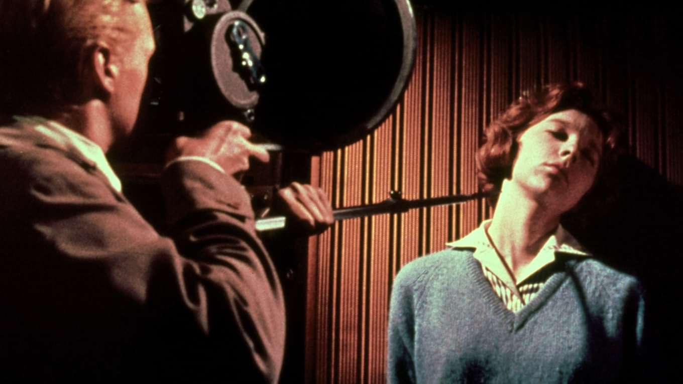 血を吸うカメラの動画視聴 あらすじ U Next