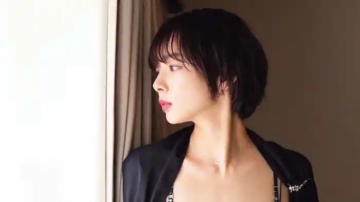 岡田紗佳『Secret trip』