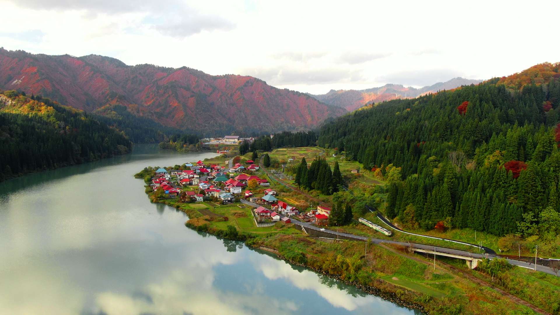 紅葉の只見線 絶景の秘境鉄道 Healingblueair の動画視聴 あらすじ U Next