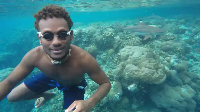 南太平洋のサメと暮らす人々