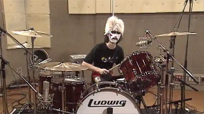 ジョン・ボーナム奏法 ”ザ・ソング・リメインズ・ザ・セイム”1曲マスター