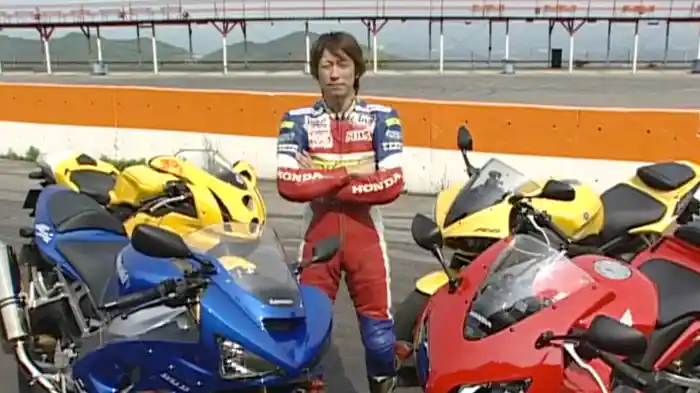 スーパースポーツ OF THE YEAR ’03〈後編〉600ccクラス［2003］