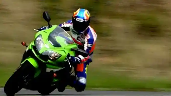 丸山浩が教える、ビッグバイクベストライディング〈PART-2 車種別編〉［2003］