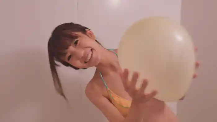 青木ゆり亜『グラビア学園MOVIE 青木ゆり亜 2』