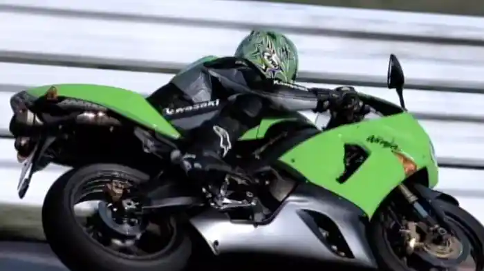 丸山浩の’05全開アタック：Ninja ZX-6R in スペイン［2005］