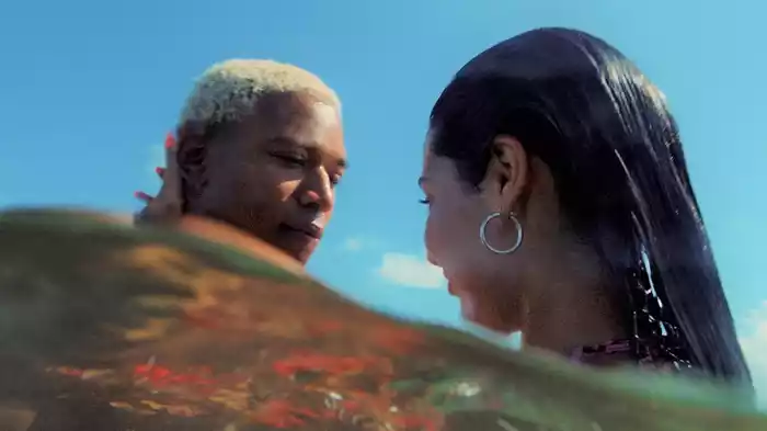 WAVES／ウェイブス