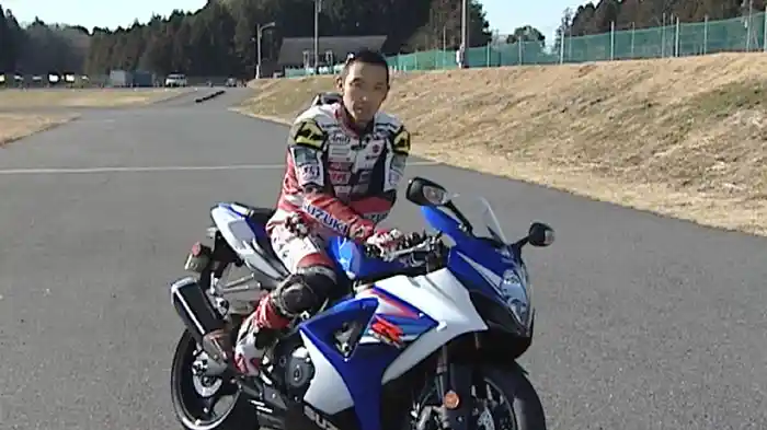 青木宣篤の究極のコーナリングテクニック［2009］