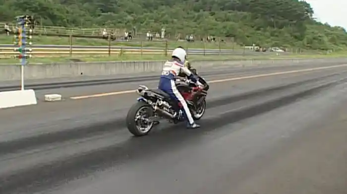 ゼロヨンバトル 2009 〜モンキーから新VMAXまでガチンコドラッグ対決〜［2009］