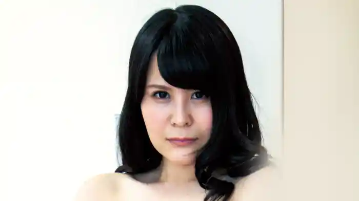 カナエ『完全ドキュメント！現役グラビアアイドル玄関開けたら2分で極エロデビュー！』