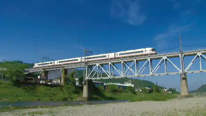 近鉄さくらライナー